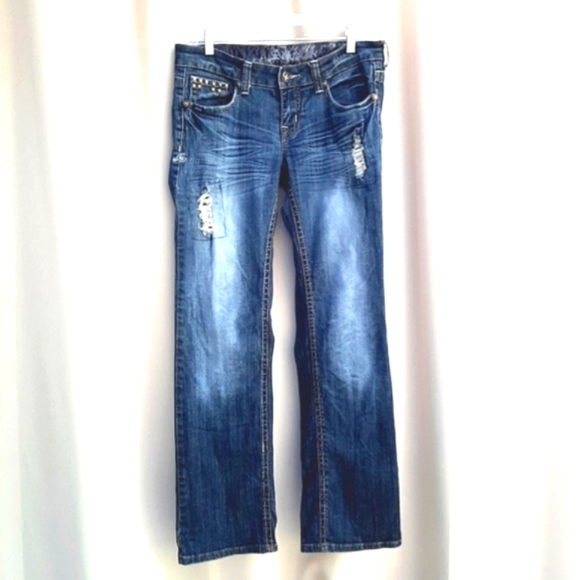 💥 ADIKTD 💥 Distressed Women's Jeans, For Tall gals! - Picture 1 of 6